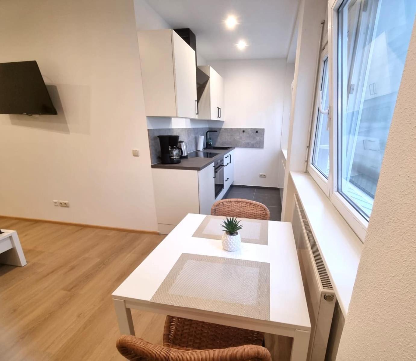 Wohnung Inn - Im Zentrum, Kueche, Parkplatz, Ruhig Gelegen Passau Eksteriør billede